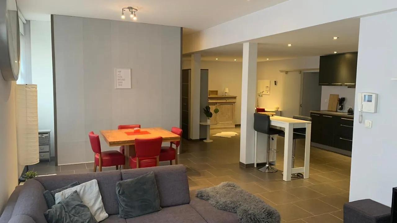 Ruime Studio In Deurne Antwerpen